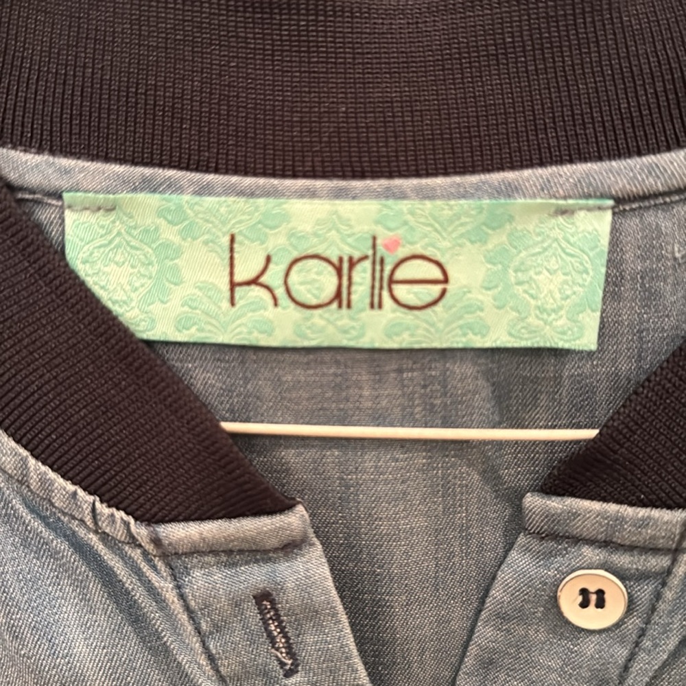 Karlie Am L/S Chambray Front Button Top - image 2